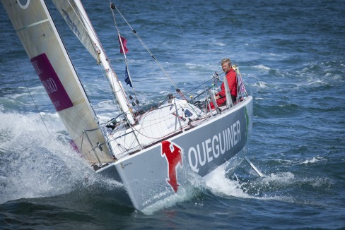 Arrivée à Cherbourg de Yann Elies skipper de Groupe Queguiner Leucémie Espoir à la 5ème place de la 4ème étape de la Solitaire du Figaro Eric Bompard Cachemire 2014