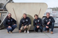 L'équipe du Queguiner Sailing Team en visite chez Quéguiner