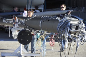 23 juin 2015, Lorient, mise à l'eau du monocoque 60 pieds IMOCA Queguiner, skipper, Yann Elies.