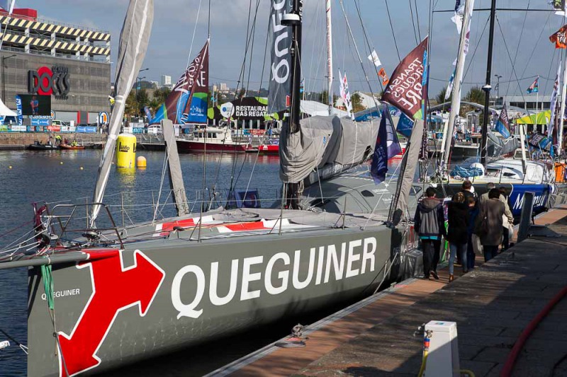 Le Monocoque Imoca Groupe Queguiner-Leucemie Espoir dans le bassin Paul Vatine avant le depart de la Transat Jacques Vabre - Le Havre le 18/10/2015