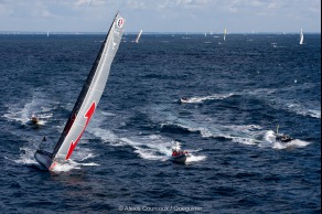 Yann Elies, skipper de l Imoca Queguiner-Leucemie Espoir lors du depart du Vendee Globe 2016 - Les Sables d'Olonne le 06/11/2016