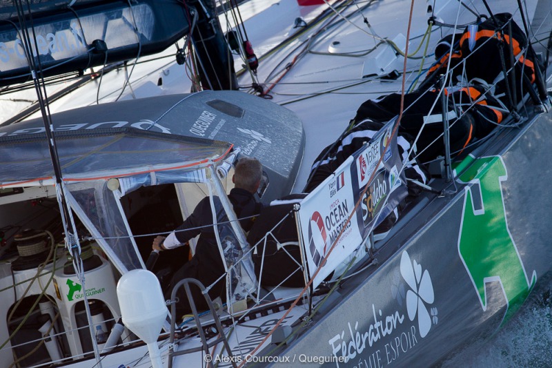 Yann Elies, skipper de l Imoca Queguiner-Leucemie Espoir lors du depart du Vendee Globe 2016 - Les Sables d'Olonne le 06/11/2016