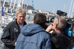 Yann Elies, skipper du Figaro Queguiner-Leucemie Espoir lors du depart de la Solo Concarneau 2017 - le 06/04/2017