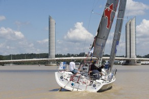 Yann Elies, skipper du Figaro Queguiner-Leucemie Espoir