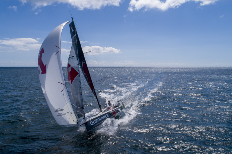 Tanguy Le Turquais et Corentin Douguet a bord du Figaro Quéguiner - Innoveo